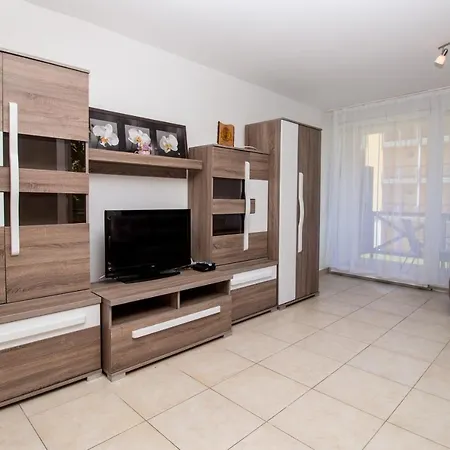 145 - Fiatalos, Oldalpanoramas, Vizkoezeli Apartman * بالاتونوشود